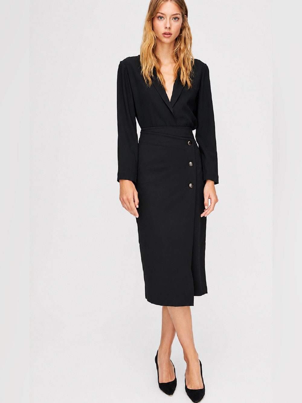 Aritzia Babaton Billy Skirt black Button Front Asymmetrical pencil wrap Size 4